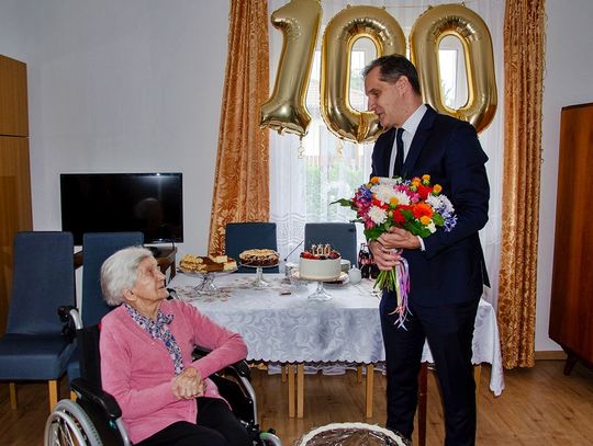 Pani Wiktoria z Otwocka obchodziła 100. urodziny
