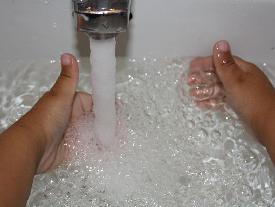 Otwocka kranówka znów nadaje się do picia? Co wykazały nowe badania wody?