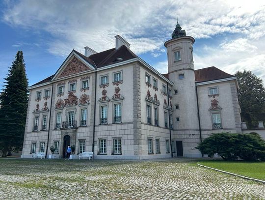 Pałac w Otwocku Wielkim odzyska dawny blask – trwają konsultacje społeczne