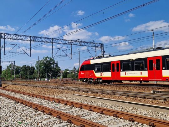 Pasażer potrzebował pomocy. Pociągi SKM zmieniły trasę