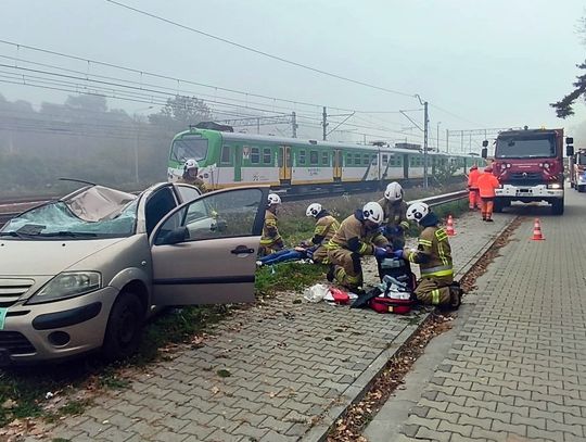 Pociąg zderzył się z dwoma samochodami. Duże ćwiczenia służb w Otwocku