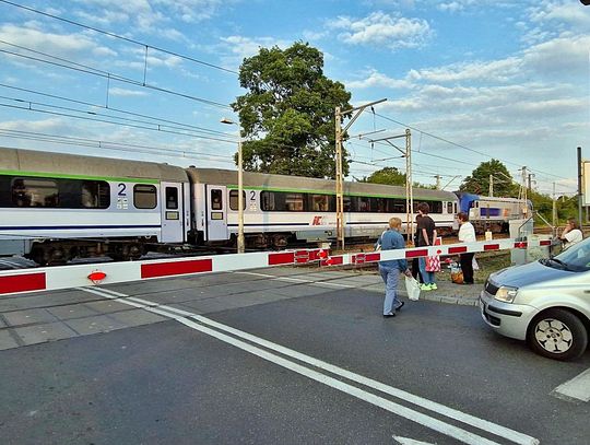Pożegnanie „leniwego szlabanu” w Falenicy. O co chodzi?