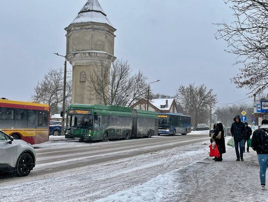 Problemy z linią W1 do Warszawy. Miasto odwołało kilka kursów Problemy z linią W1 do Warszawy. Miasto odwołało kilka kursów