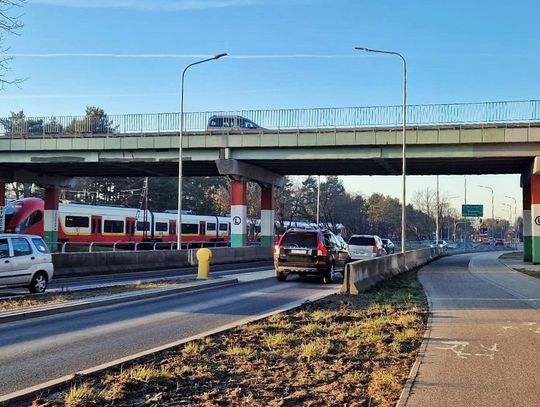 Przebudowa wiaduktu i tunel pod torami w Józefowie