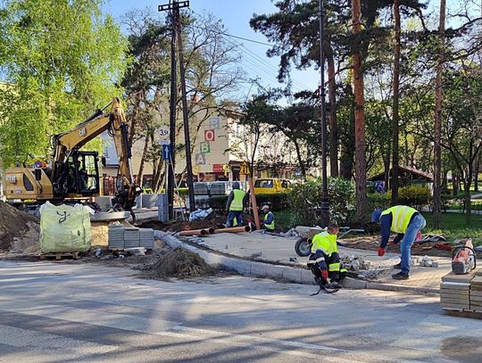 Przed majówką drogowcy zaskoczyli kierowców. Zamknięte skrzyżowanie na Hożej