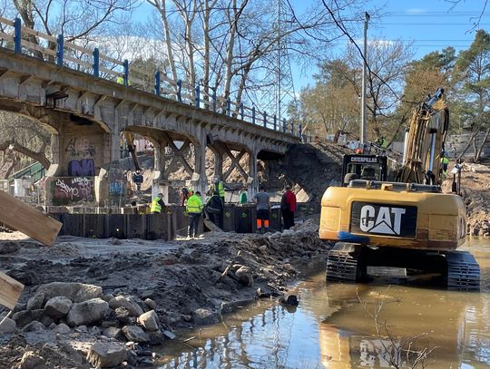 Remont zabytkowego mostu dawnej kolejki. Jak zmieni się przeprawa pomiędzy Otwockiem i Józefowem? Remont zabytkowego mostu dawnej kolejki. Jak zmieni się przeprawa pomiędzy Otwockiem i Józefowem?