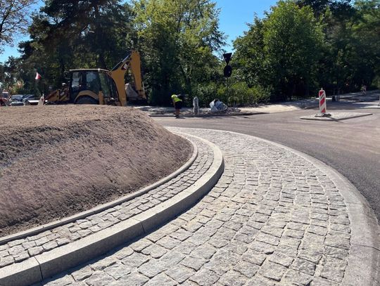 Rondo przy ZUS-ie prawie gotowe. Kiedy będzie przejezdne?