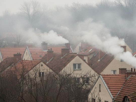 Smog dusi Otwock, Józefów i Wawer. Nadchodzi zakaz, który ma to zmienić