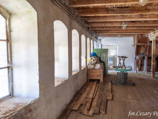 Szlakiem dworów i pałaców. Weekend z historią w powiecie otwockim Szlakiem dworów i pałaców. Weekend z historią w powiecie otwockim