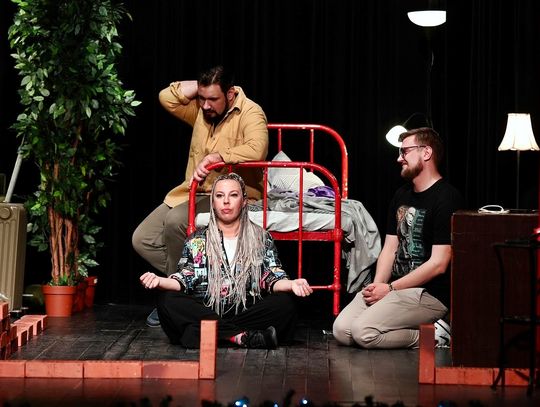 Amatorski teatr zaprasza na „Półpiętro”. Kiedy i gdzie? Amatorski teatr zaprasza na „Półpiętro”. Kiedy i gdzie?