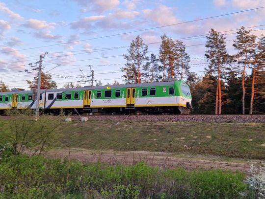 Tragedia na torach. Utrudnienia w ruchu pociągów na linii Warszawa-Dęblin