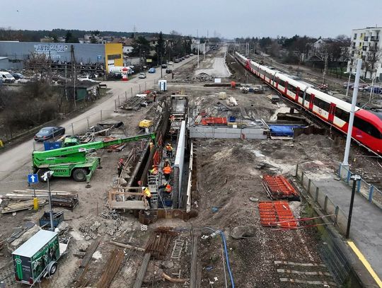 Trwa modernizacja linii kolejowej w Wawrze. Kiedy będą 4 tory do Otwocka?