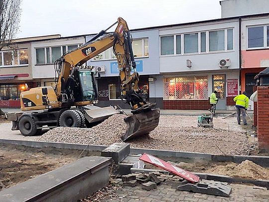 [FOTO] W centrum miasta modernizują ślepą uliczkę