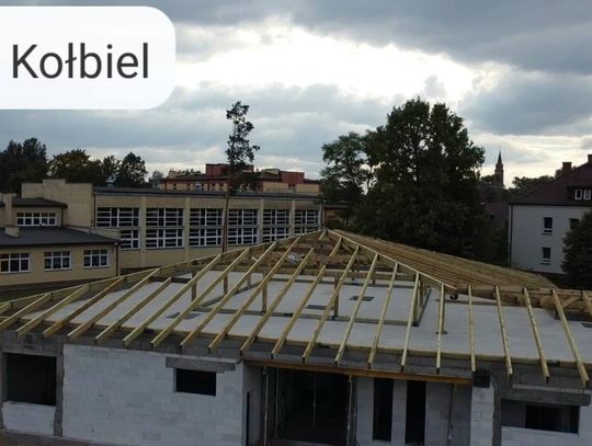 Wiecha nad żłobkiem „Kołbielskie Koguciki” Wiecha nad żłobkiem „Kołbielskie Koguciki”