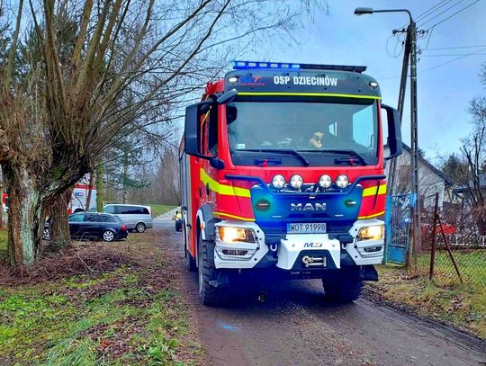 Wypadek na jednej z posesji nad Wisłą. Poszkodowany trafił do szpitala