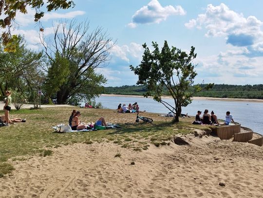 Zapraszamy na bezpłatne zajęcia jogi na Plaży Romantycznej!