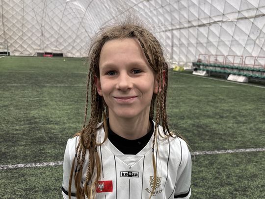 Zawodnik z Otwocka strzela gole w kadrze Zawodnik z Otwocka strzela gole w kadrze