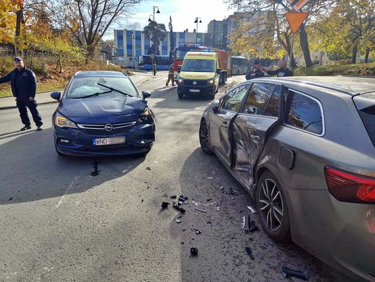 Zderzenie aut na ul. Orlej przy figurze Chrystusa w centrum miasta
