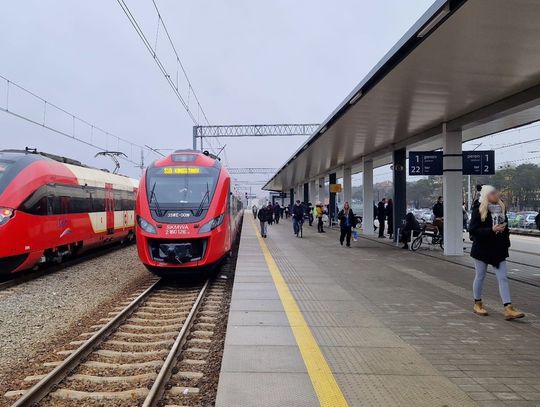 Zmiany w rozkładzie jazdy pociągów S1 i KM. Nowe połączenia i droższe bilety?