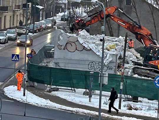 Nie ma już dawnej poczty w Falenicy. Co powstanie w tym miejscu? Nie ma już dawnej poczty w Falenicy. Co powstanie w tym miejscu?