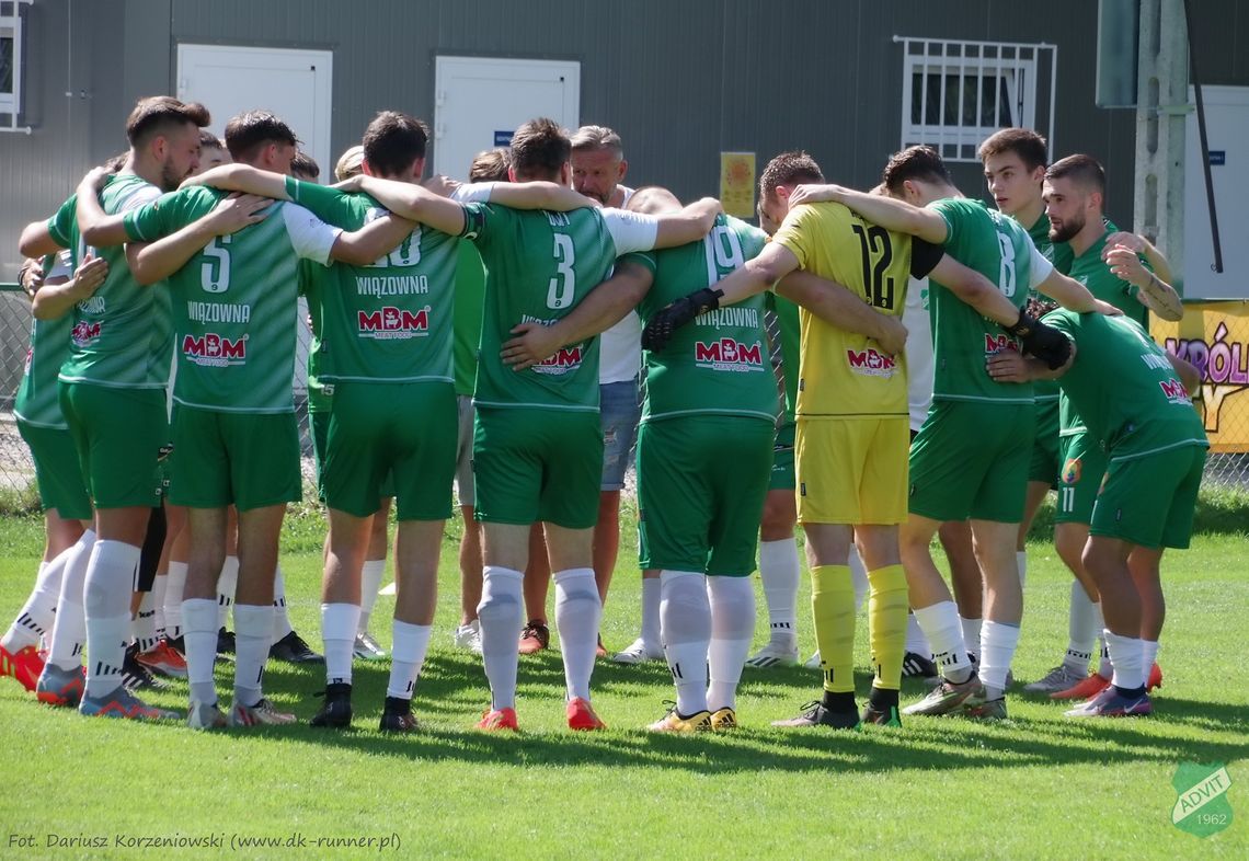 Advit Wiązowna dalej bez porażki. Teraz czas na derby!