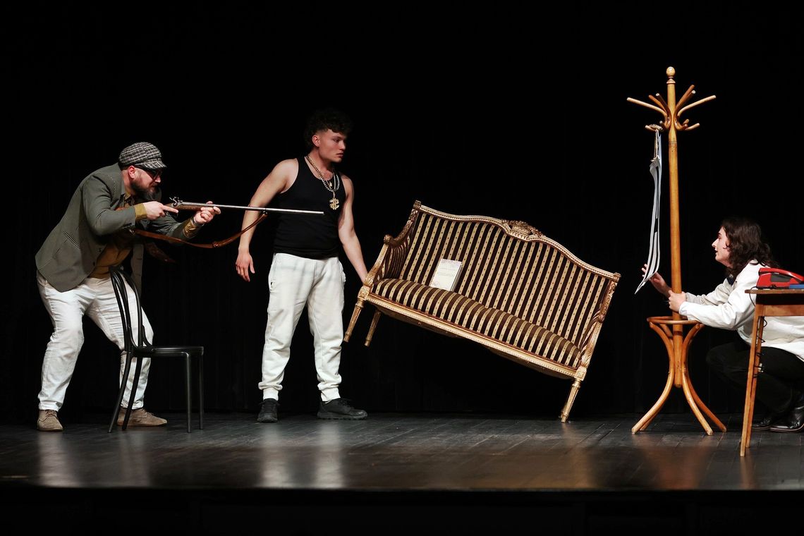 Nie każdy Karol nosi aureolę. Teatralna premiera z przymrużeniem oka