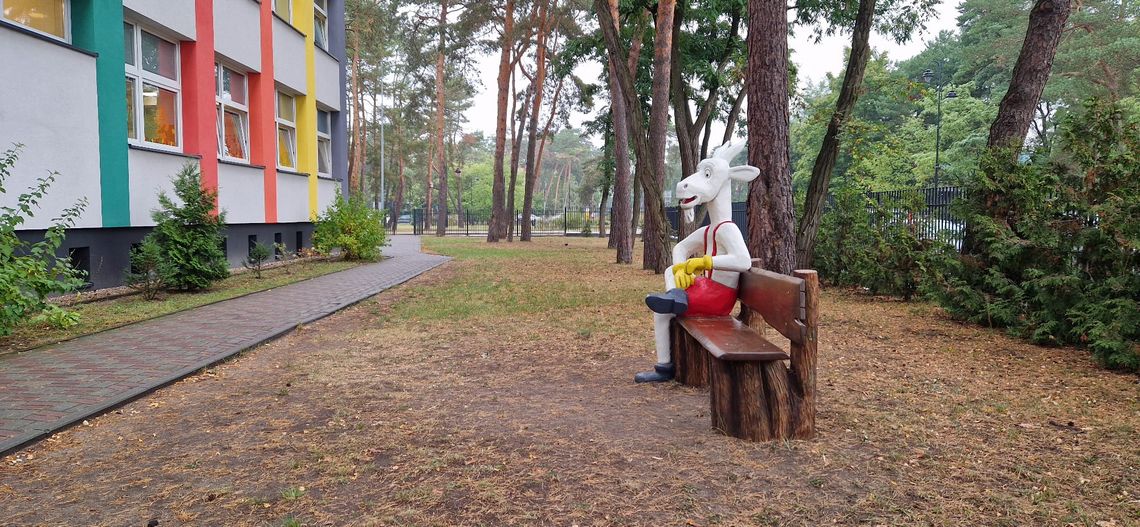 Będzie kolejna rzeźbiona ławeczka! Macie swoje propozycje?