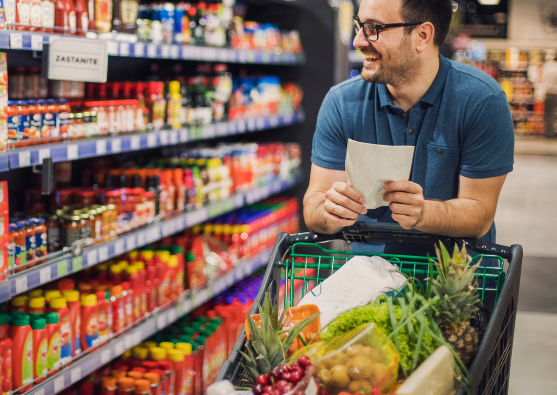 Robisz zakupy przed świętami? Te błędy mogą cię słono kosztować