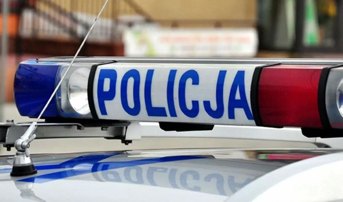 Brutalna napaść przy przystanku autobusowym