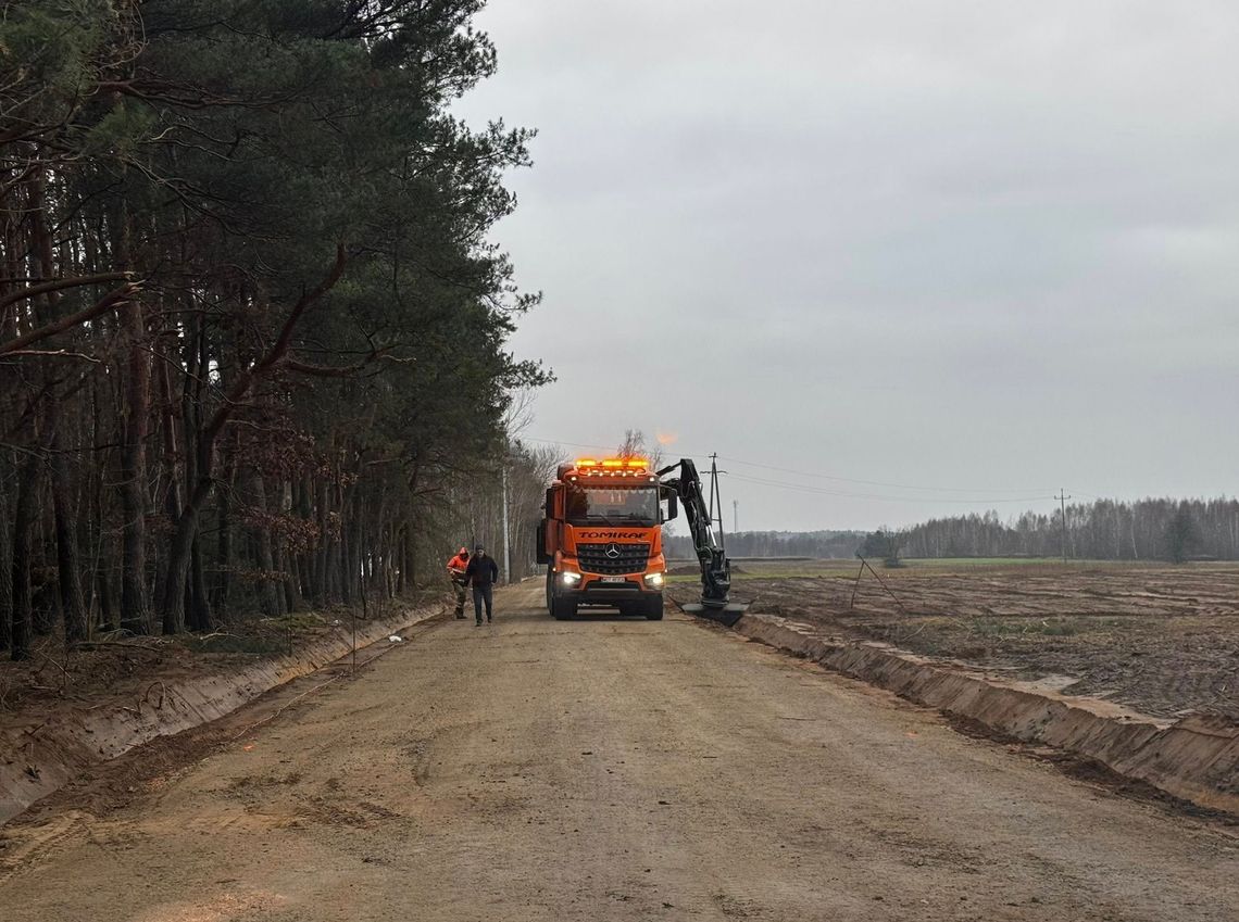 Budują drogę, będzie szansa na autobusy? Budują drogę, będzie szansa na autobusy?