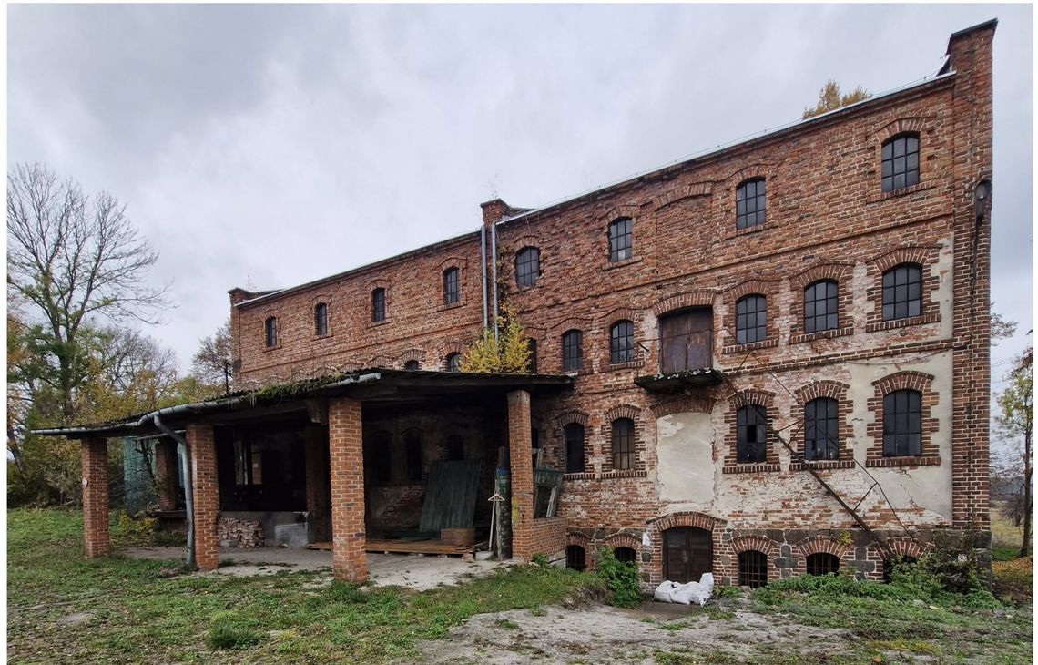 Co kryje dawny folwark Zamoyskich? Archeolodzy zbadają teren. Potrzebna pomoc mieszkańców Co kryje dawny folwark Zamoyskich? Archeolodzy zbadają teren. Potrzebna pomoc mieszkańców