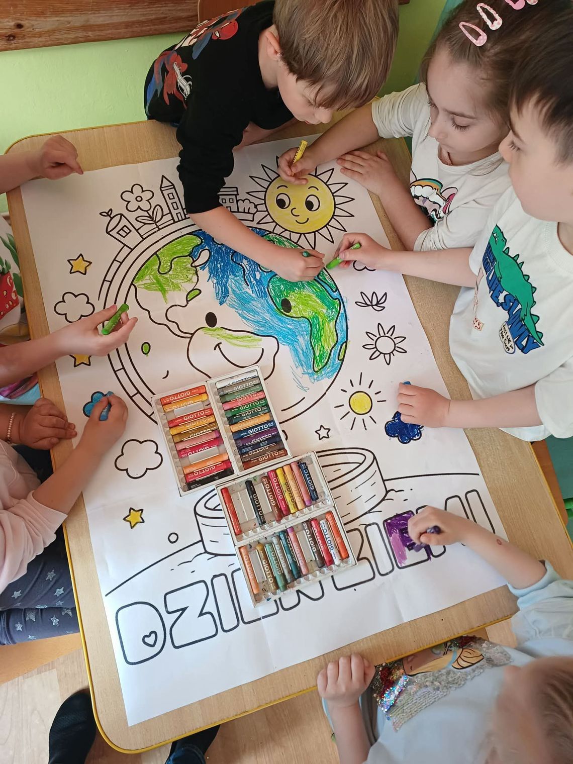 Nowe narzędzia do pracy z dziećmi w „Leśnych Skrzatach”