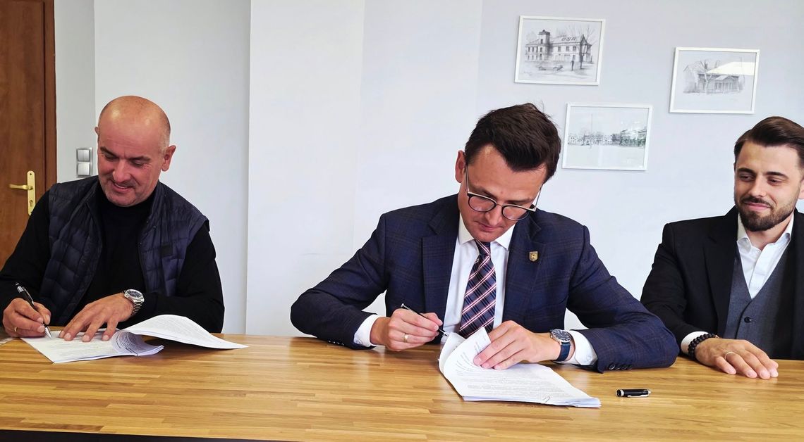 Cztery nowe inwestycje drogowe w gminie Karczew – kolejne umowy podpisane