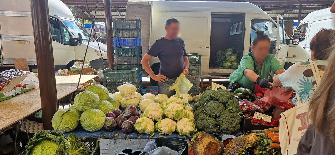 Drożej na bazarze w Otwocku? Podwyżka opłat targowych. Co to oznacza dla kupujących?