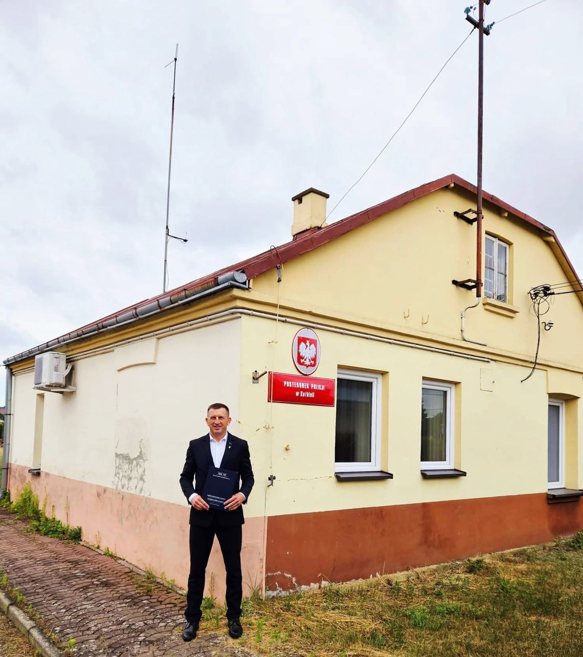 Działka pod nowy posterunek przekazana. To kolejny krok do budowy siedziby policji w Kołbieli Działka pod nowy posterunek przekazana. To kolejny krok do budowy siedziby policji w Kołbieli