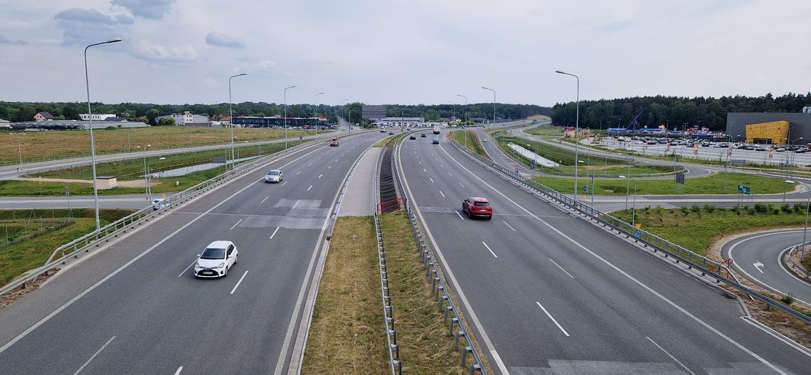 Ekspresówka jest zbyt głośna! Drogowcy nie chcą zrobić dodatkowych ekranów?