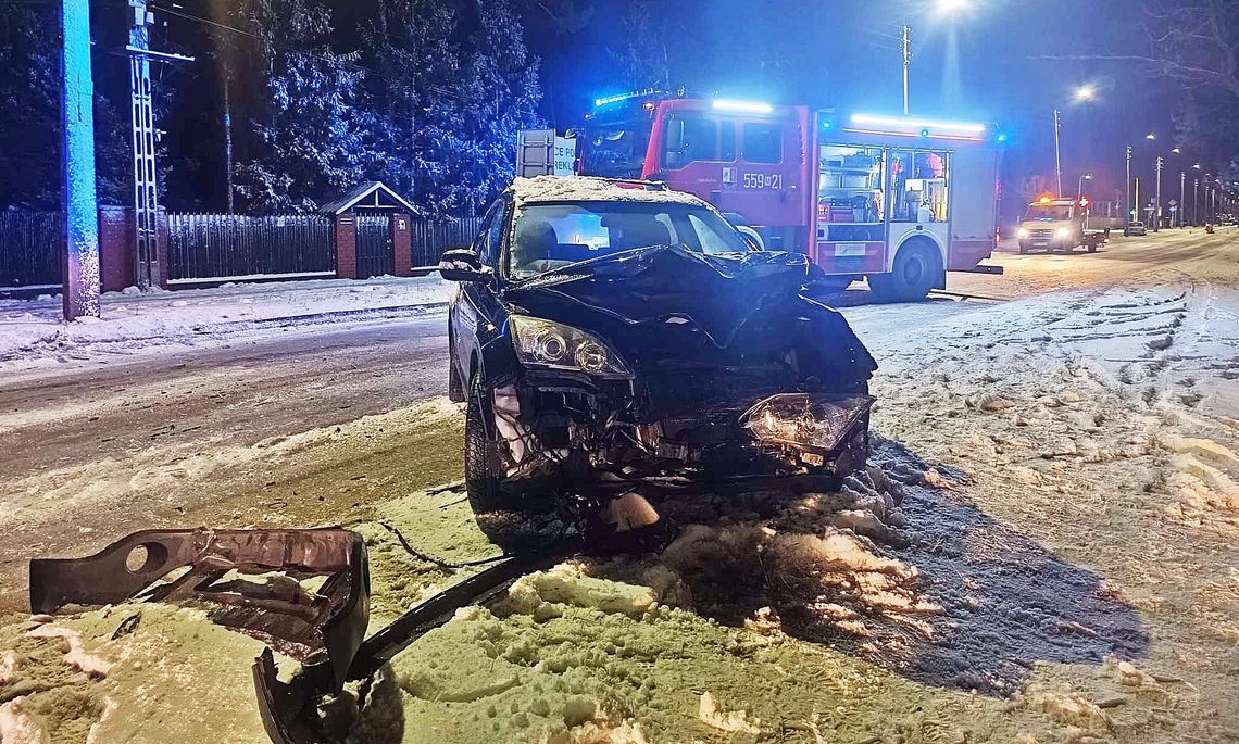 Fatalne warunki na drogach. Zimowa seria kolizji i stłuczek