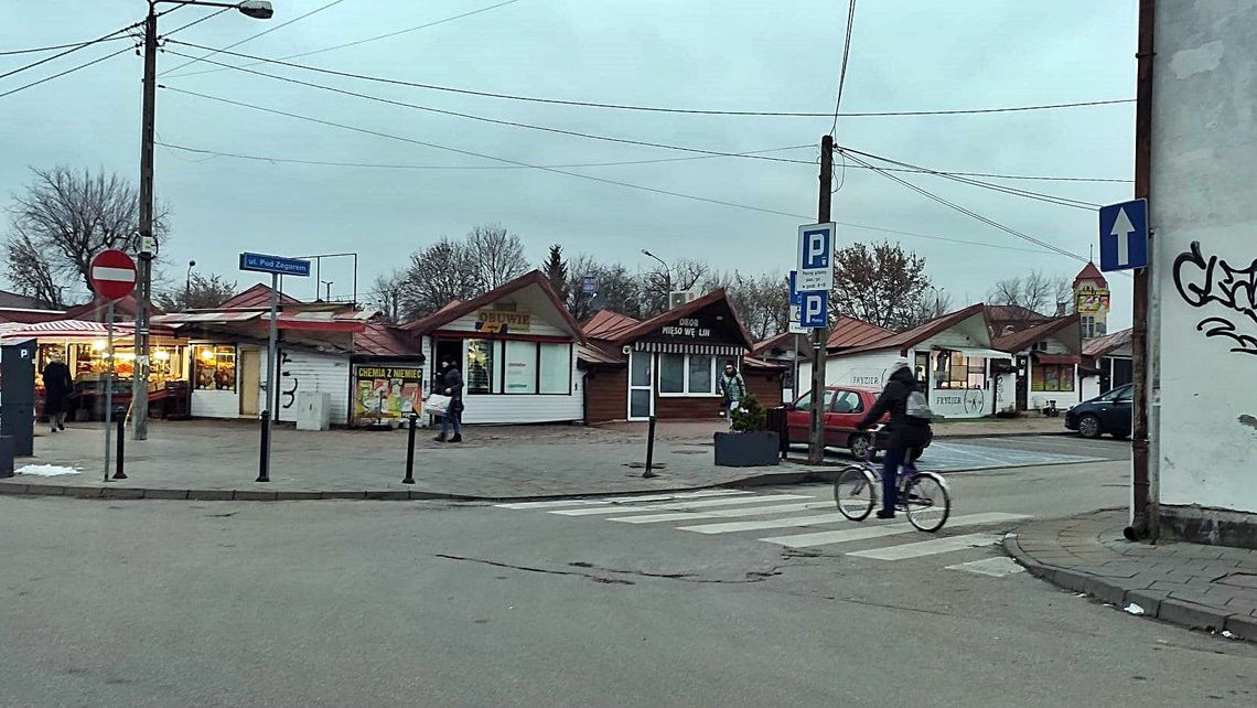 Kiedy z centrum zniknie stary bazarek?