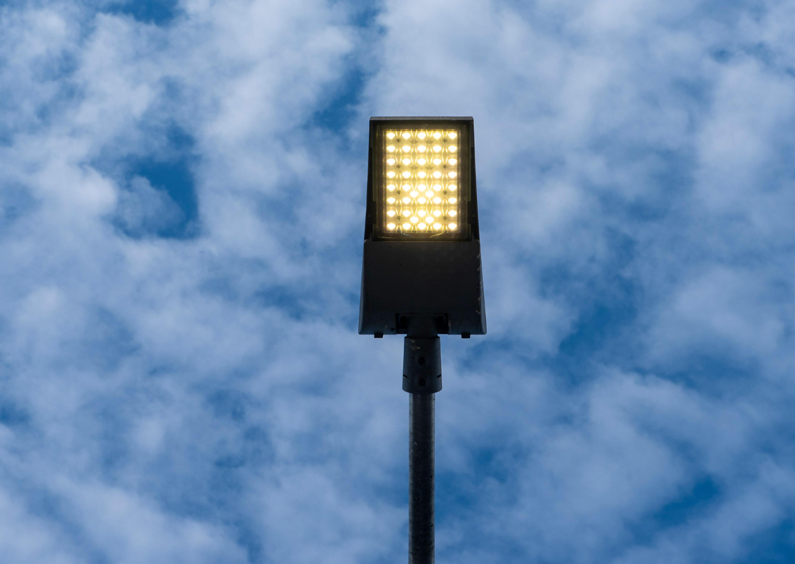 Kołbiel wymienia kolejne lampy