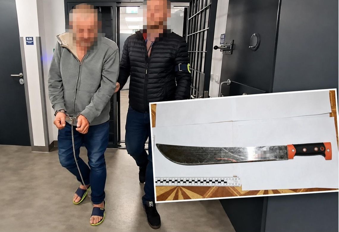 Krwawy finał awantury w Otwocku. Zaatakował sąsiada maczetą