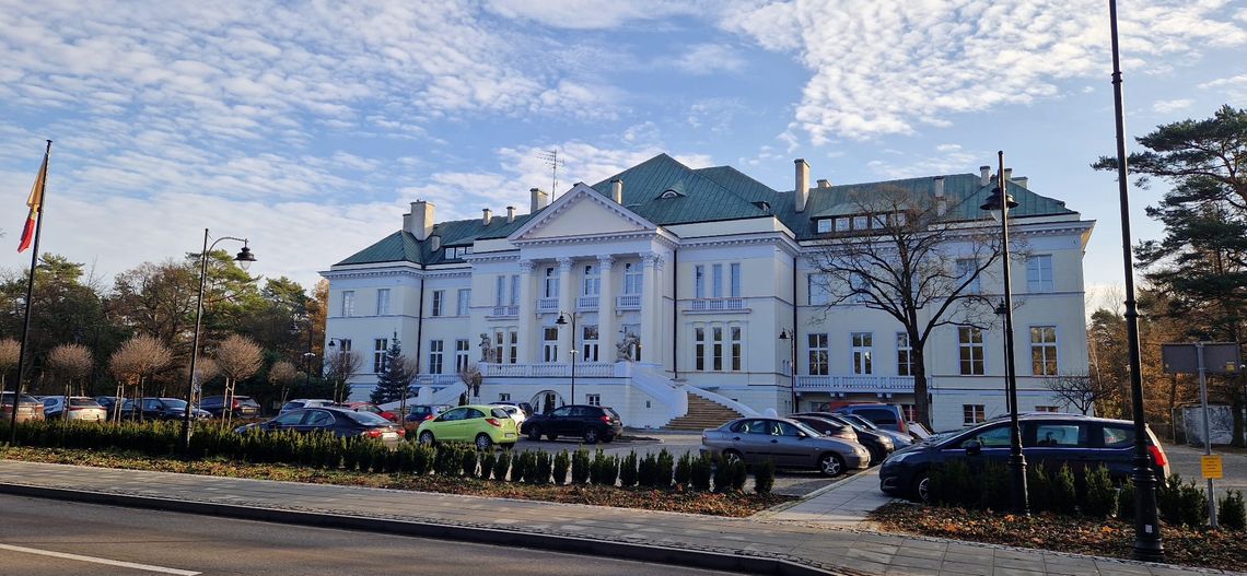 Kto będzie dyrektorem liceum im. Gałczyńskiego? W tle pretensje rodziców i skarga kandydatki Kto będzie dyrektorem liceum im. Gałczyńskiego? W tle pretensje rodziców i skarga kandydatki