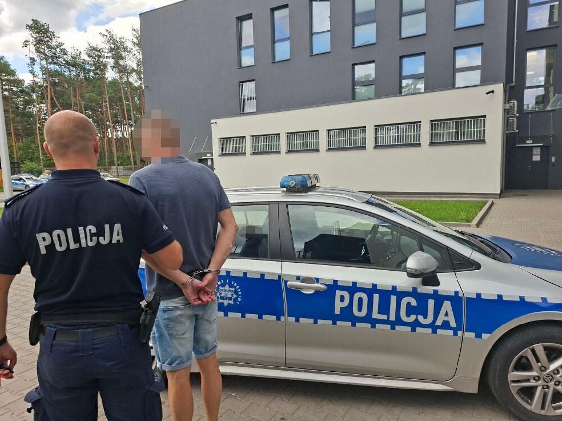 Miał siedmioletni zakaz i czekał na więzienie. Znów wsiadł za kierownicę Miał siedmioletni zakaz i czekał na więzienie. Znów wsiadł za kierownicę