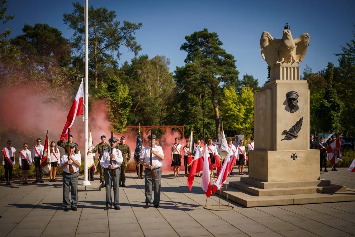 Miasto przegrało proces o pomnik Piłsudskiego. Mamy komentarz otwockiego ratusza. Kulisy sprawy Miasto przegrało proces o pomnik Piłsudskiego. Mamy komentarz otwockiego ratusza. Kulisy sprawy
