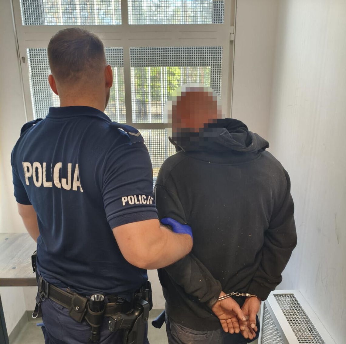 Nie wrócił do aresztu, bo zatęsknił za byłą partnerką