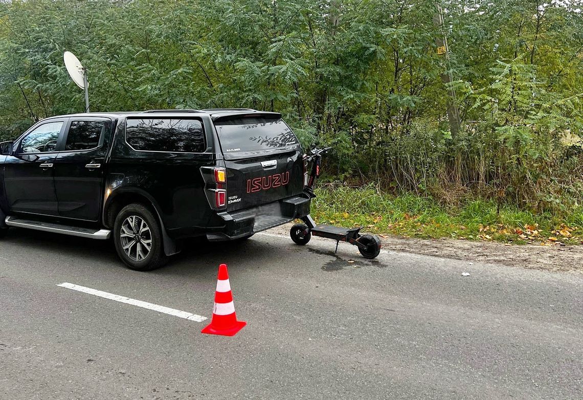 Nie zdążył zahamować hulajnogą. Kto dostał mandat?