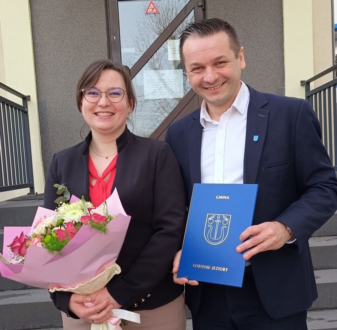 Nowa dyrektor Gminnej Biblioteki Publicznej w Sobieniach-Jeziorach