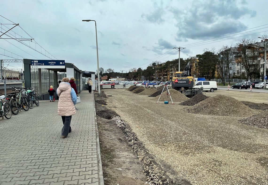 Nowa pętla dla komunikacji zastępczej przy PKP Otwock. Jak będą kursowały autobusy?