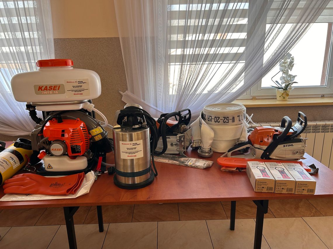 Nowoczesny sprzęt dla strażaków ochotników w Gminie Kołbiel Nowoczesny sprzęt dla strażaków ochotników w Gminie Kołbiel