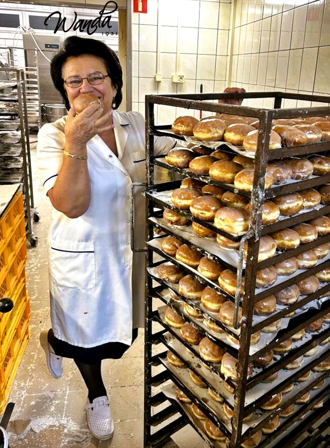 Pączkowy szał w Otwocku! W „Piekarni Wanda” od świtu smażą się pączki [FOTO]