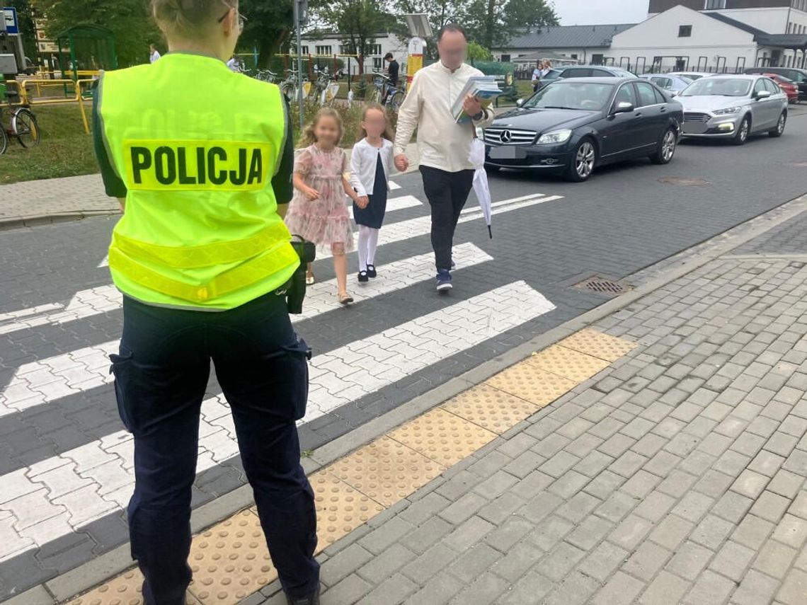 Policyjna akcja przy szkołach i przedszkolach
